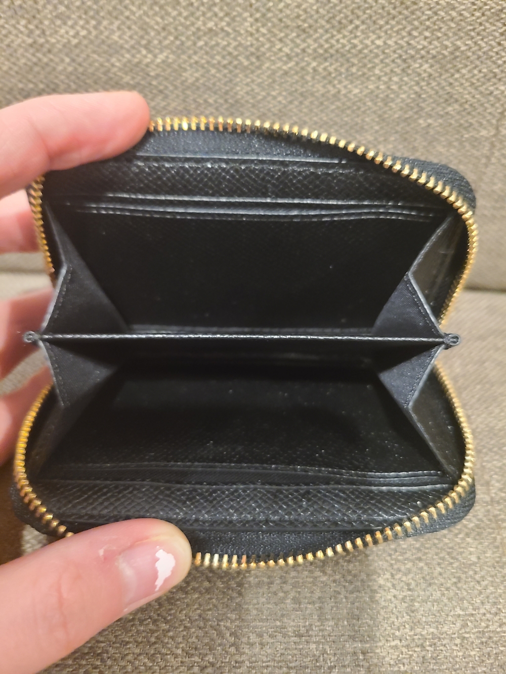 Coach zip around wallet in black pebbled leather - Picture 3 of 4